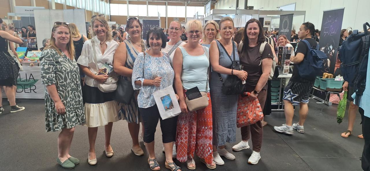 Gruppenfoto in der Halle